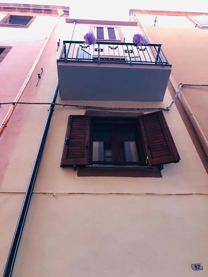Casa Eleonora - Family Holiday Home Near Beach Bosa